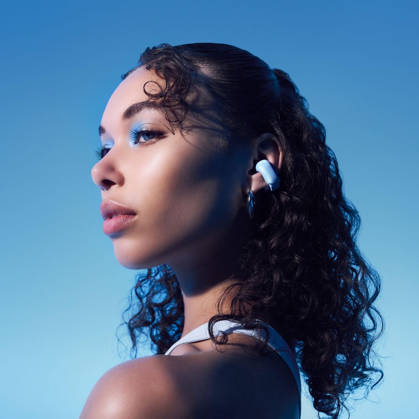 Bose Ultra écouteurs oreilles libres technologie OpenAudio, écouteurs ouverts sans fil, jusqu’à 48 heures d’autonomie, Noir